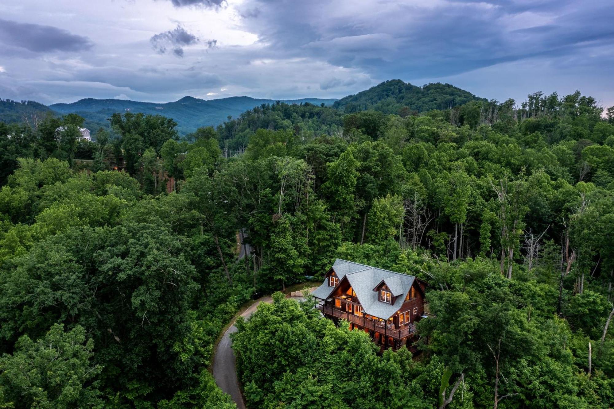 The Solstice - Amenities Galore Mountain Retreat Gatlinburg Luaran gambar